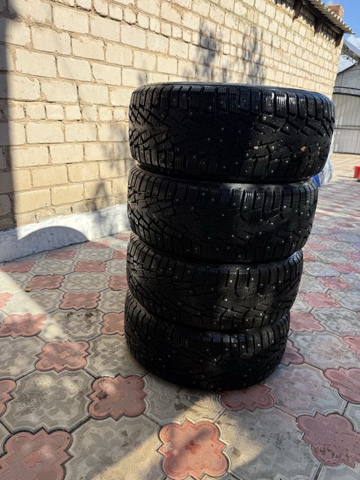 Продам зимние шины Кордиант R17