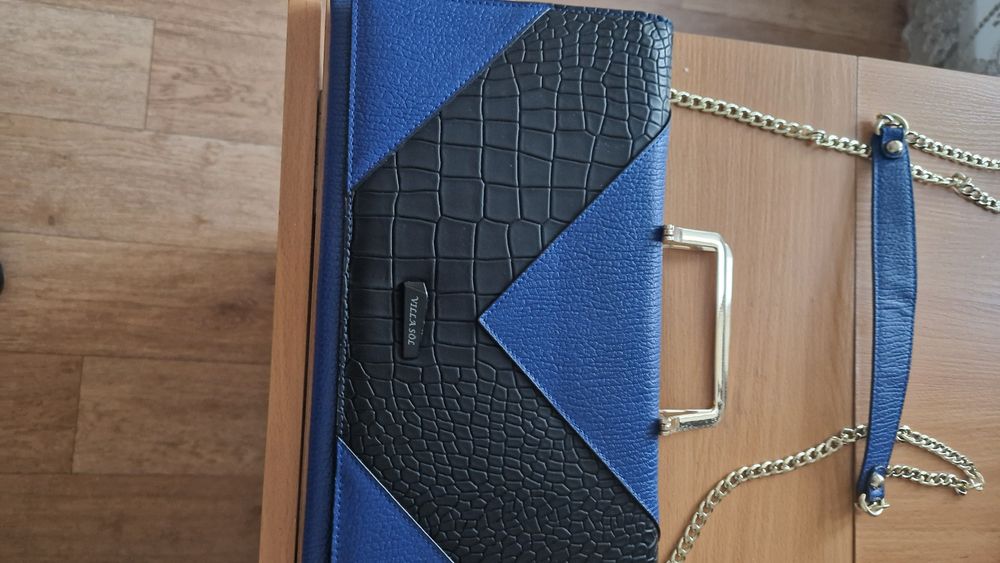 Продаю женскую сумку