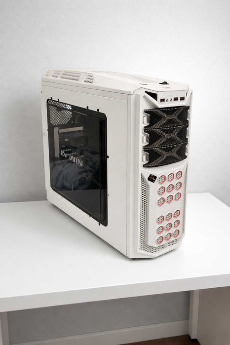 Компютър ryzen 5 1400, Radeon Sapphire RX 560 4gb, БЕЗ РАМ!