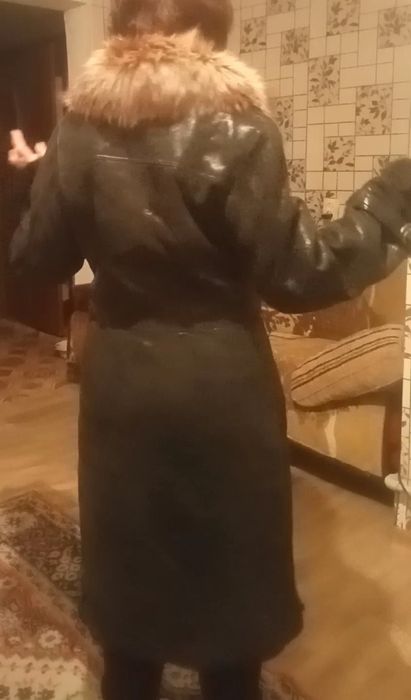 Продам пальто р. 46