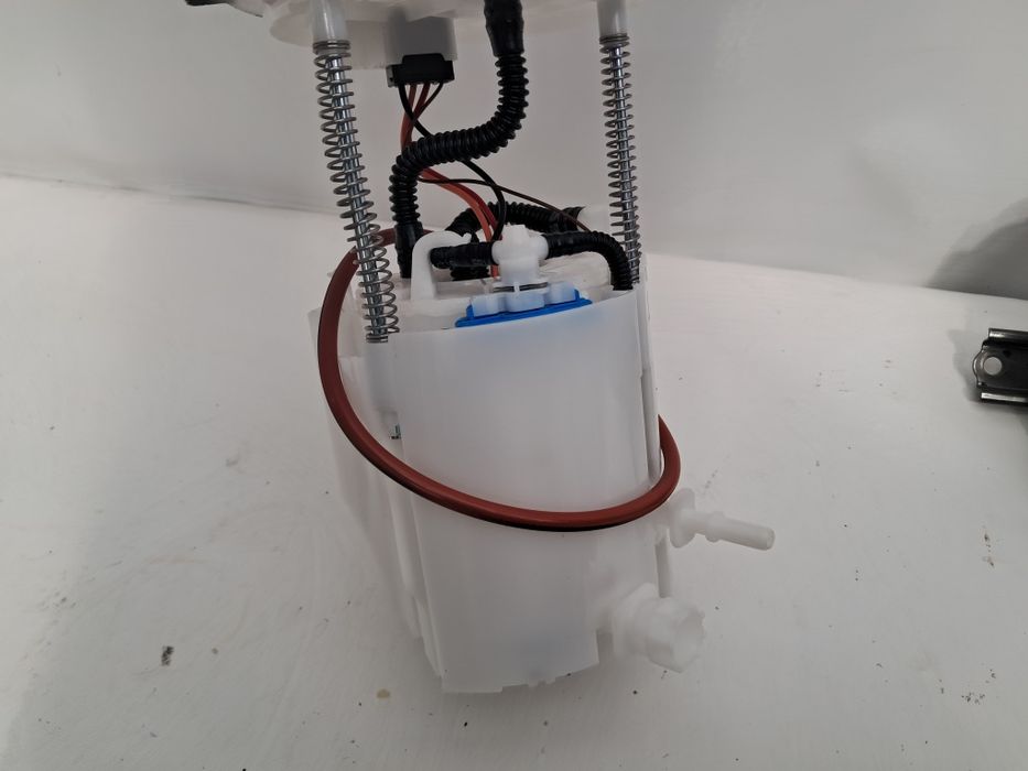 Горивна ел помпа Mercedes GLE 2020/23г