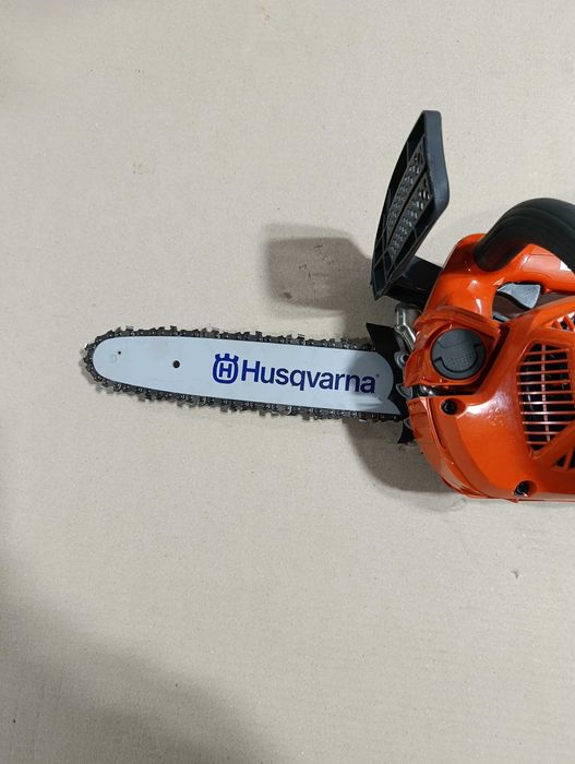 Drujbă Husqvarna T435 drujbă pe benzină – NOU