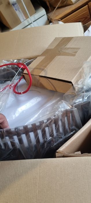 Lustra led design lemn