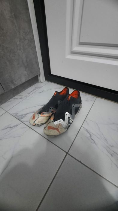 Продаю бутсы puma за 9000
