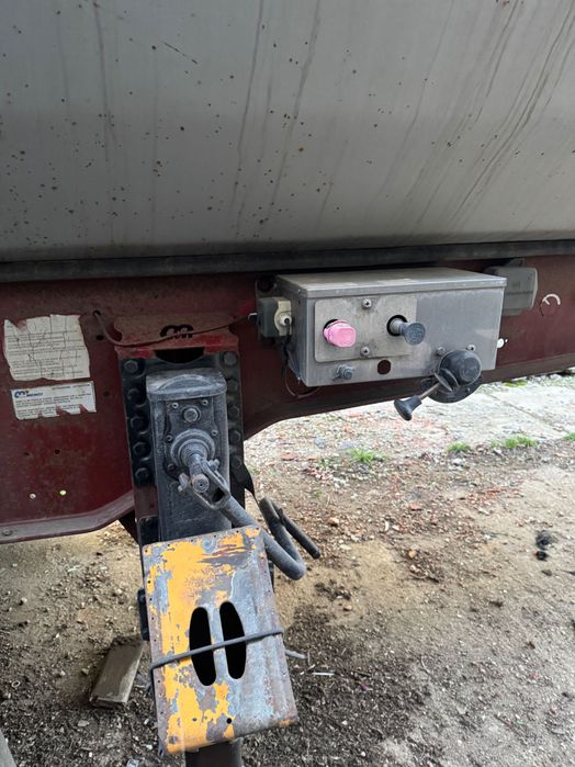 Semiremorcă basculabila menci