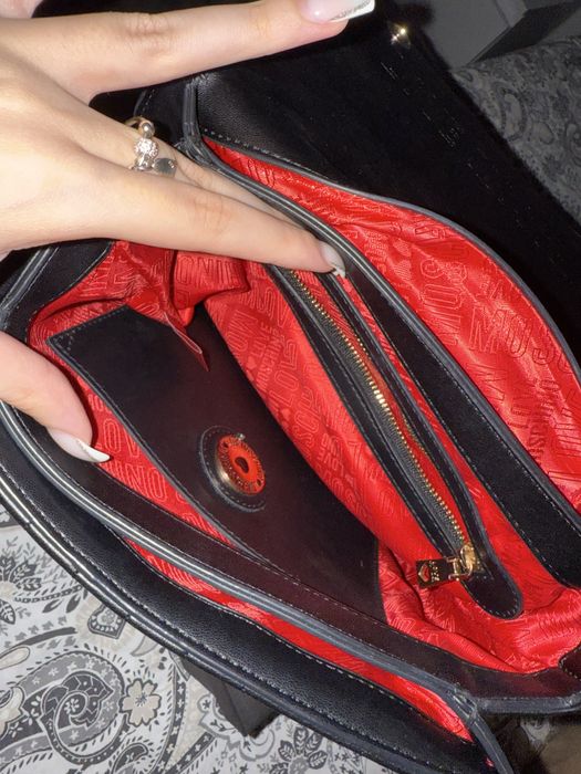 Geanta de umar, love moschino