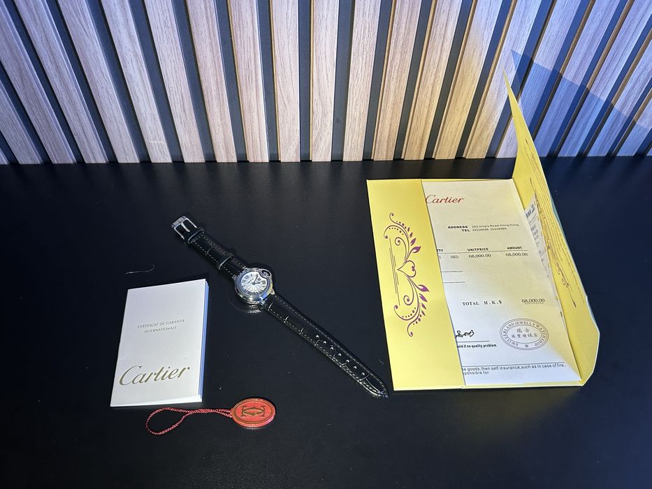 Нов Дамски Часовник Cartier Ballon Bleu 28MM