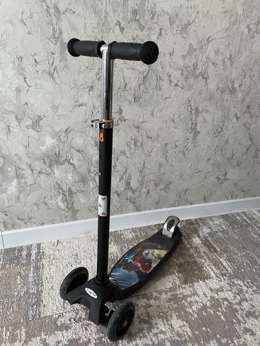 Срочно Продам самокат идеальное состояние
