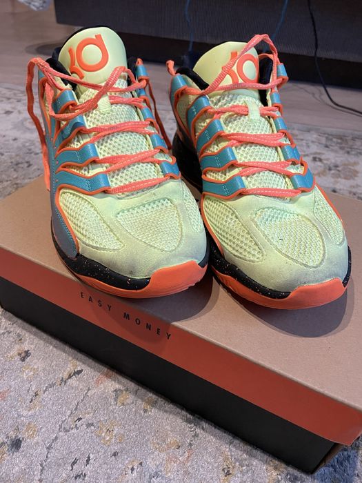 Кроссовки NIKE KD18