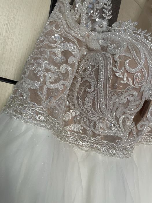 Vand rochie de mireasa