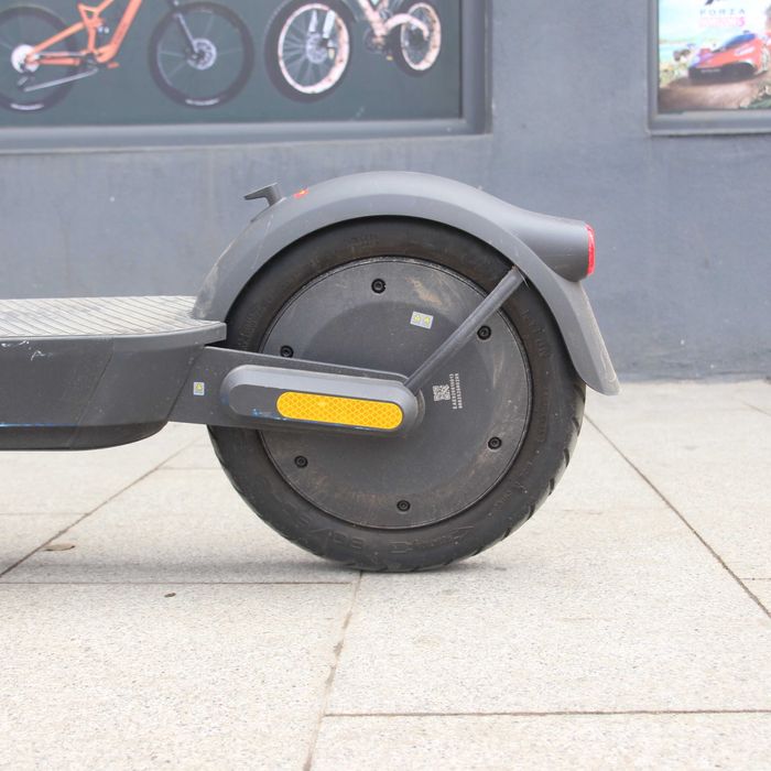 Trotineta Electrica Xiaomi 5 Plus - 25Km/h - 400W -Amanet FRESH Galati