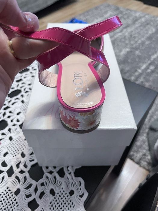 Pantofi de dama din piele model deosebit