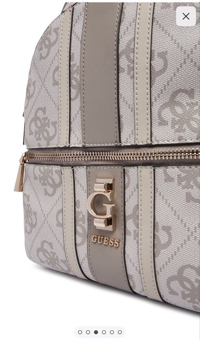 Дамска раница на Guess