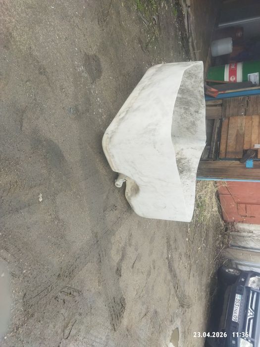 Продам 2 пластиковых бака