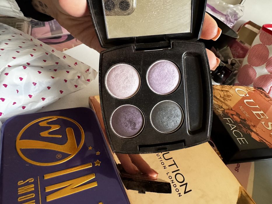 Палитра сенки Guess/ различни видове