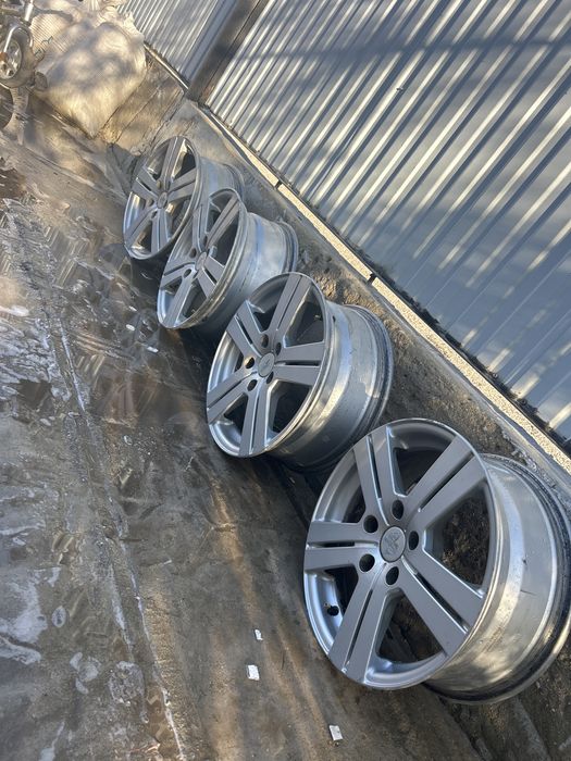 Продам диски на 16 тойота камри