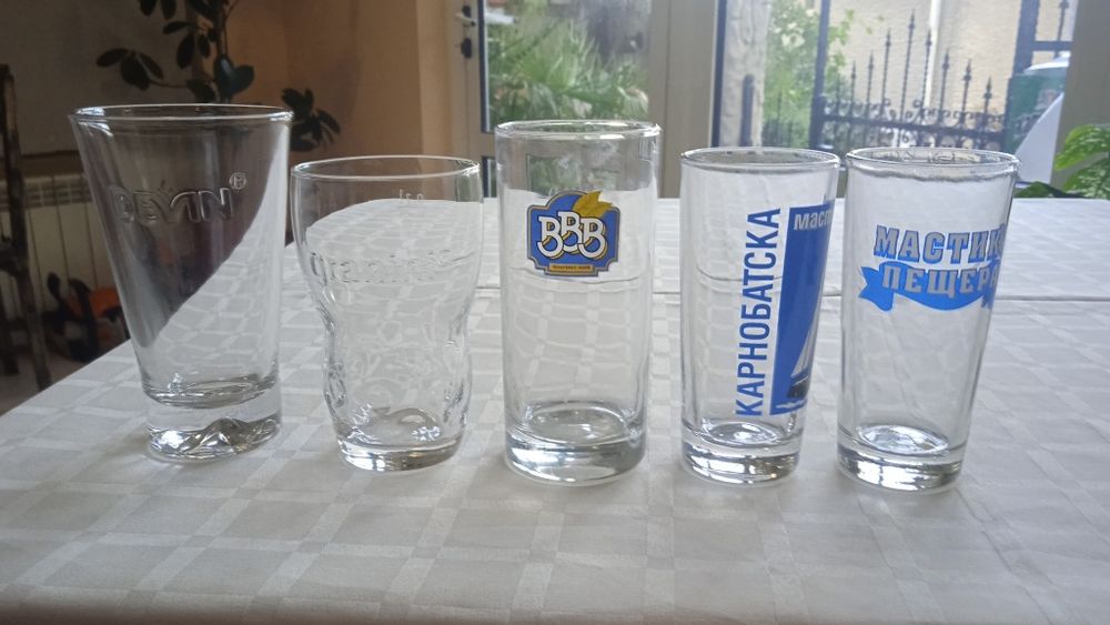 Продавам нови рекламни чаши за колекции или за лична употребаи чаши за