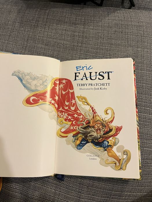 Carte copii “The Illustrated Eric” - Terry Pratchett
