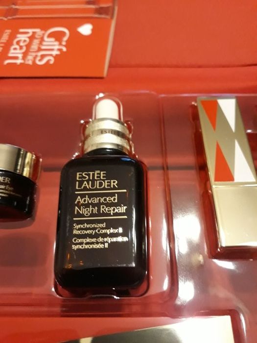 Измивни гелове, пяна, кремове Клиник, Кларанс, Есте Лаудер