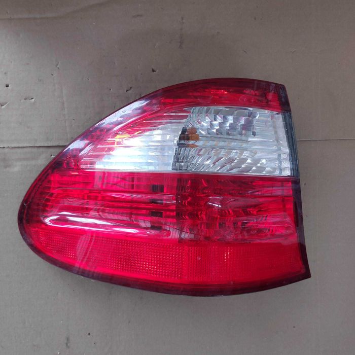 Стоп  десен комби  Мерцедес Е211, Mercedes E211