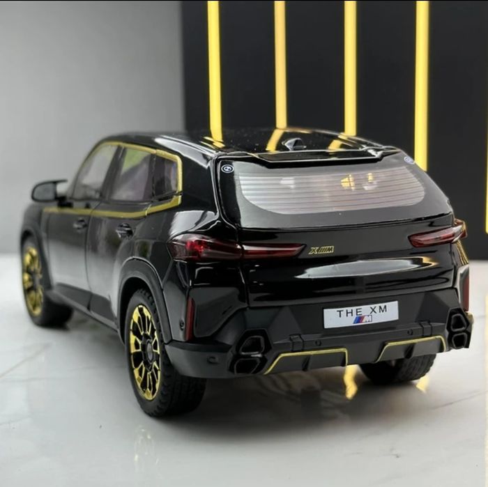 BMW XM bolalar uchun oʻyinchoq