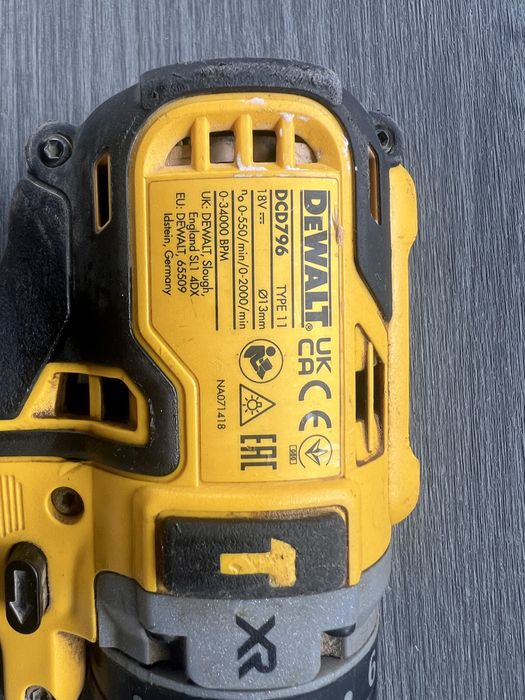DeWALT DCD796 – Mașină de Găurit și Înșurubat (Percuție) | Motor Brushless