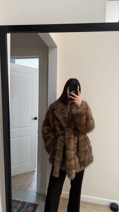 Продам шубу под соболь