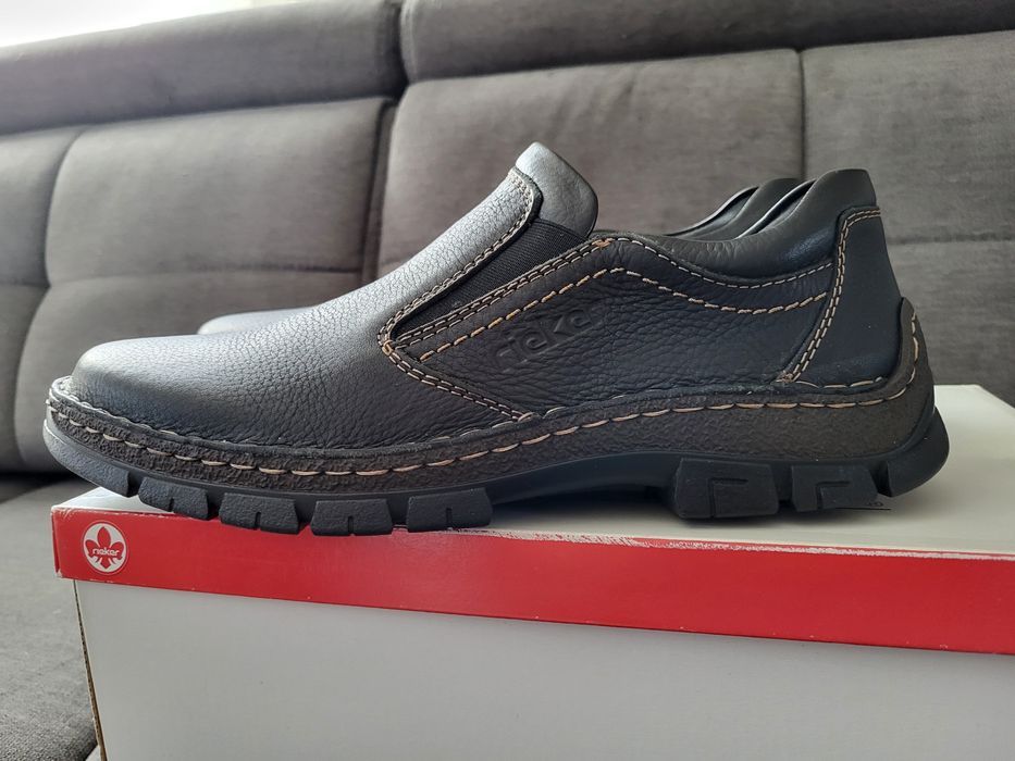 Продам мужские туфли