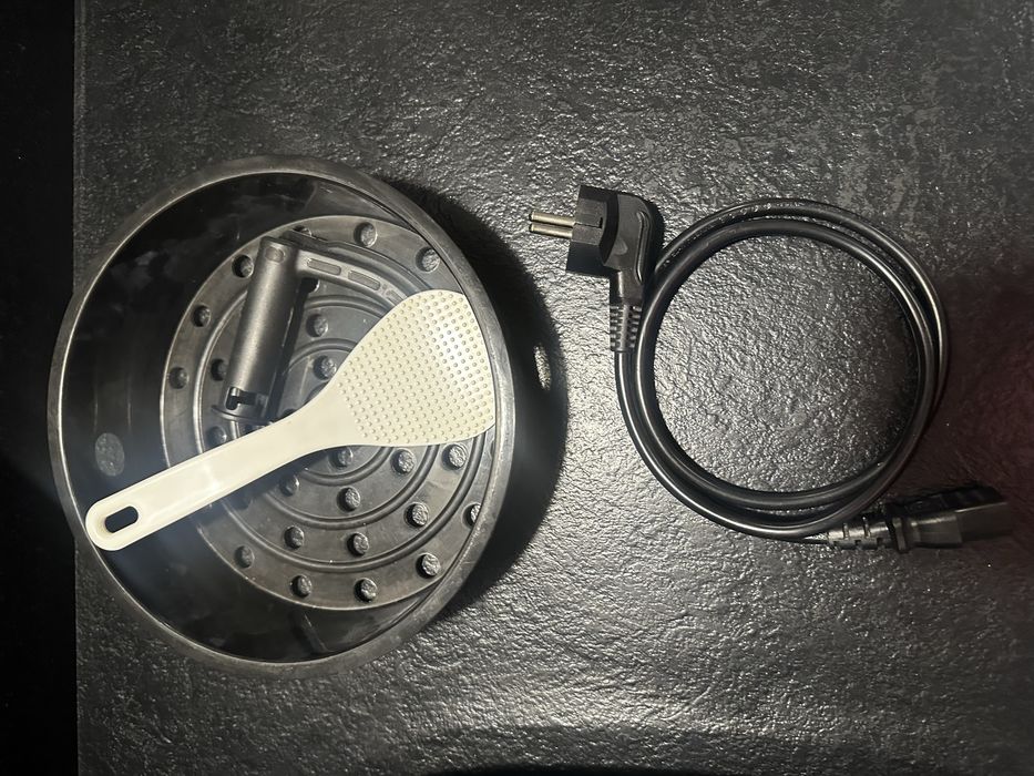 Продам мульиварку Tefal