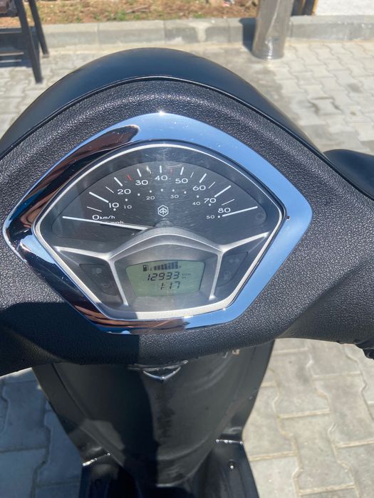 Scuter Piaggio Liberty S 50 cm