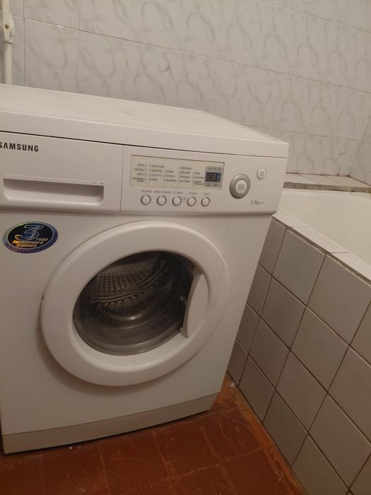 Продам стиральную машинку автомат
