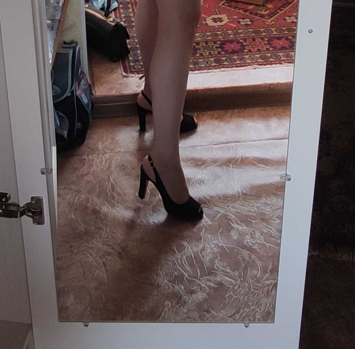 Босоножки вечерние