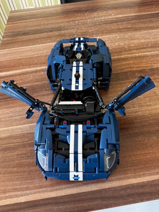 Lego Ford GT кола