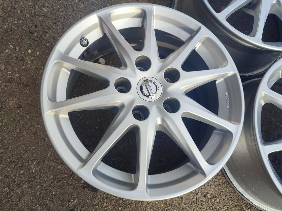 16" оригинални алуминиеви джанти за Nissan Leaf Qashqai...