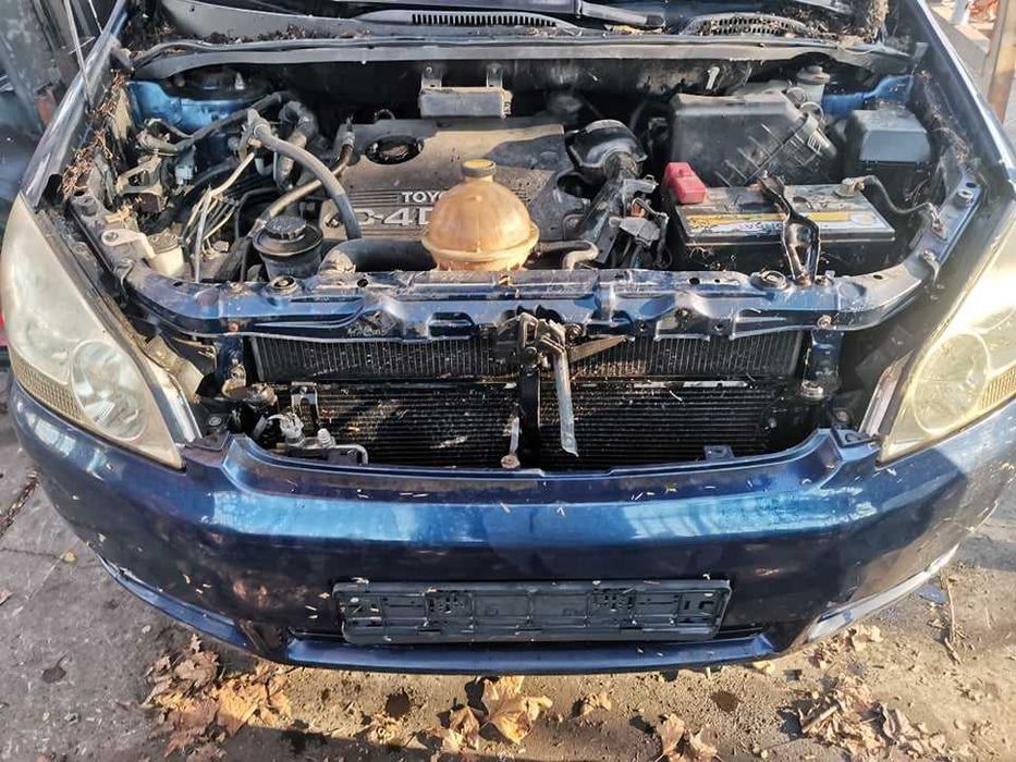 Toyota Avensis Verso 2.0 D4-D 116кс НА ЧАСТИ