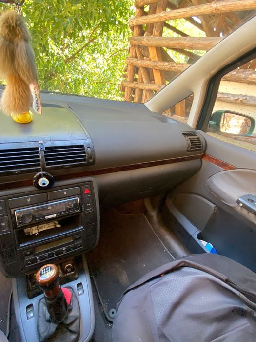 Сеат Алхамбра 1.9 116коня