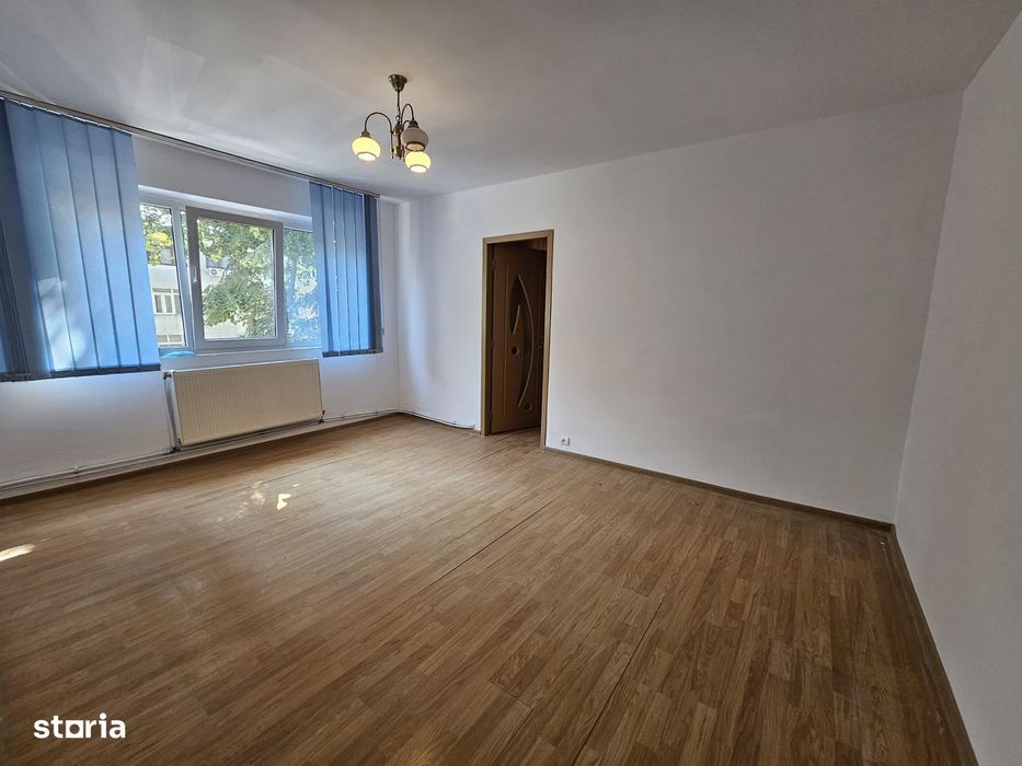 De vânzare apartament cu 2 camere, bulevardul Republicii
