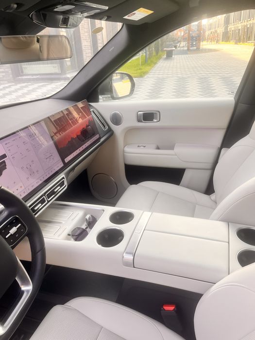 Аренда авто с водителем