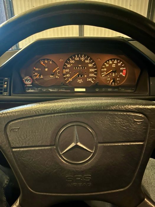 Mercedes w124 T (S124) 2.0 automat