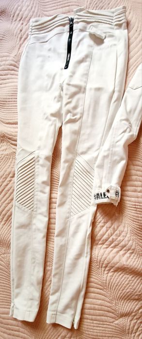 Алеса Панталон и яке . Авин панталон