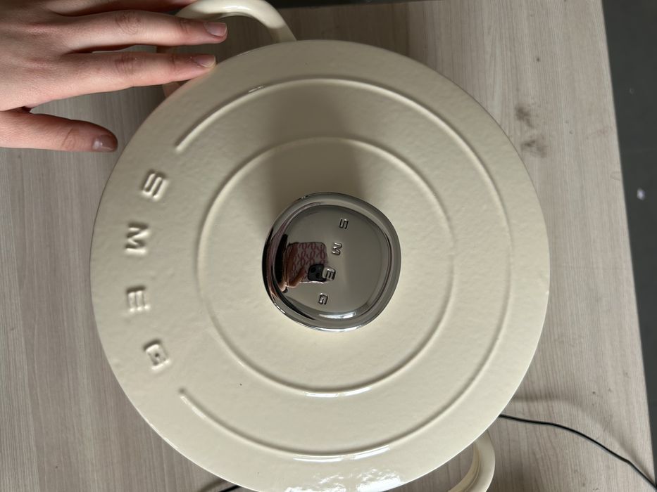 Smeg чугун казан бежевый