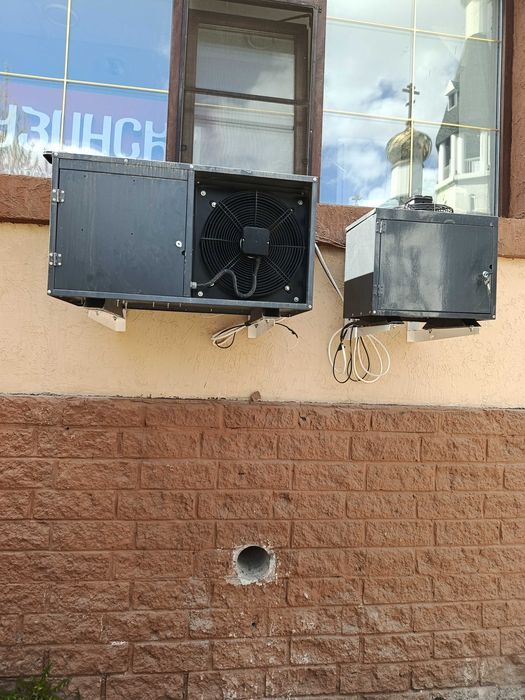 Холодильная и морозильная камера