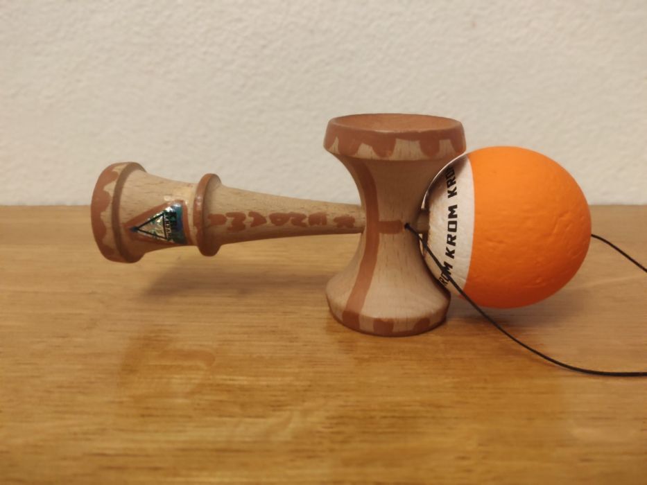 Kendama krom folosită