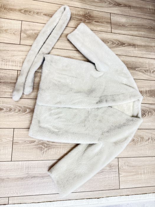 Шуба цветная и белая