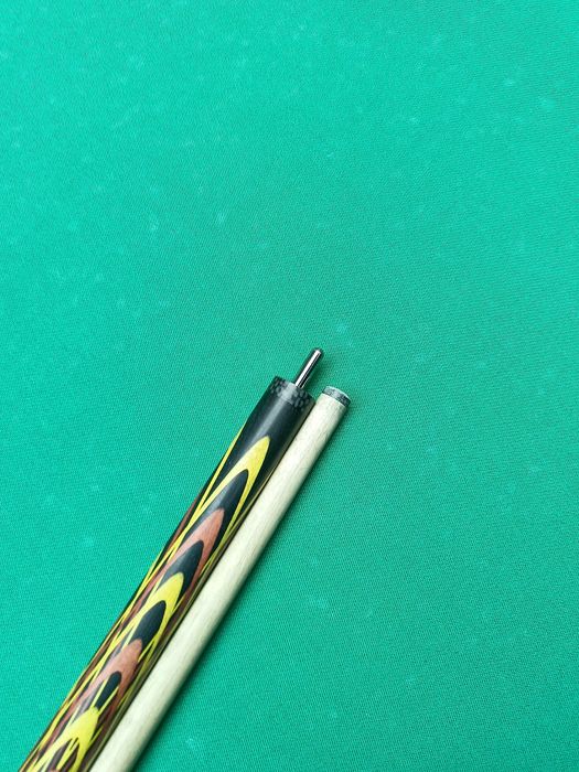 Продам бильярдный кий