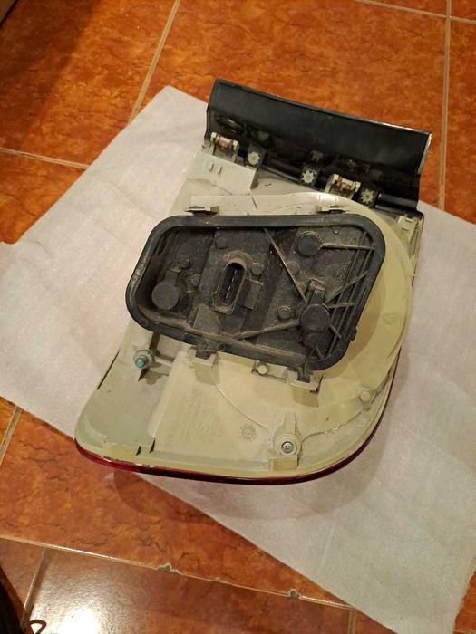 Stop stanga original VW Touareg an 2002-2010