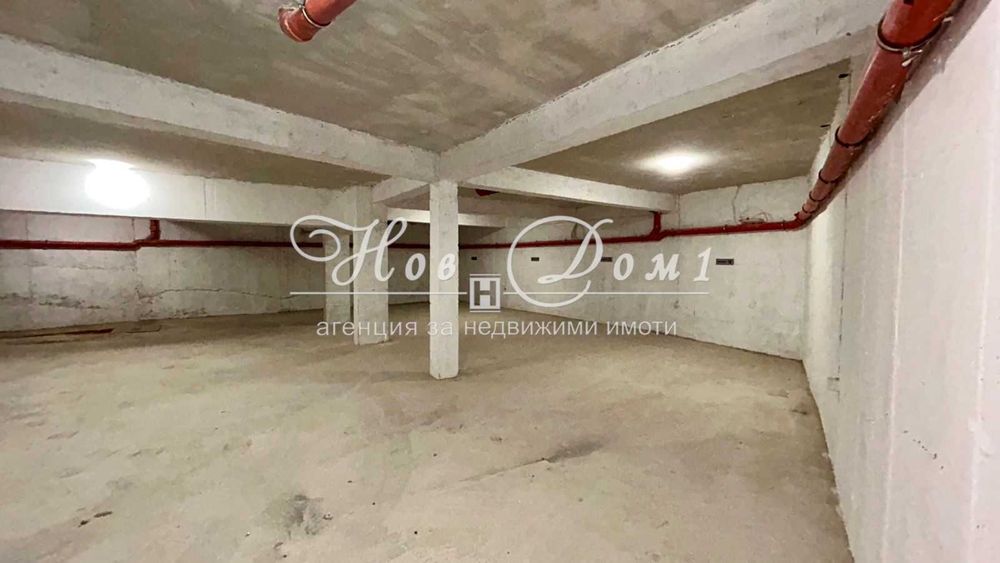 Дава се под наем Гараж / Паркомясто в Варна, Погреби - 25 кв.м за 25000 € - Снимка #1