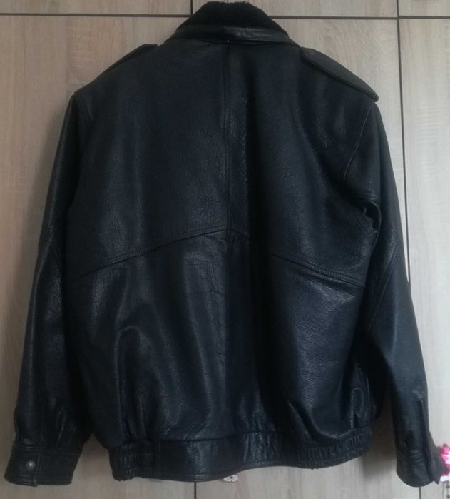 Мъжко яке,естествена кожа,топла подплата и яка,размер 56