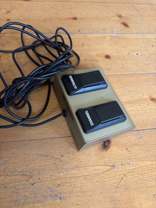 Педали для музыкальных комбиков