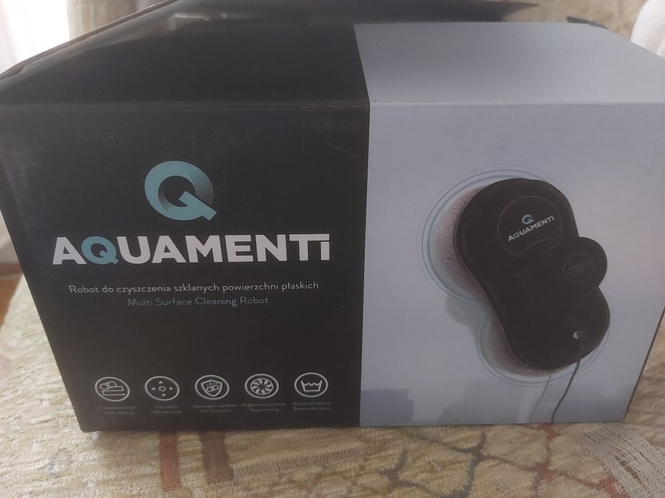 Робот за прозозрци AQUAMENTI
